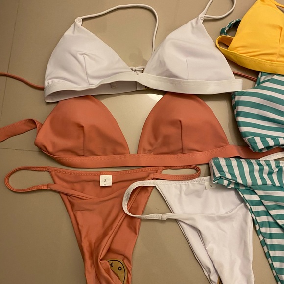 New swimsuits - Picture 2 of 7